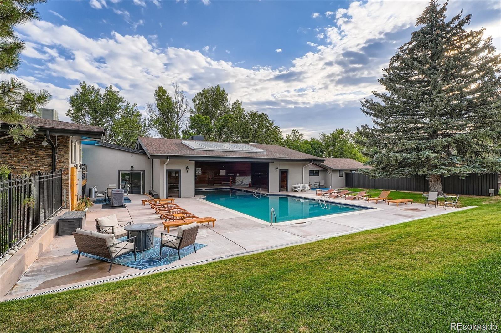 1350 Golden Circle Unit: 308