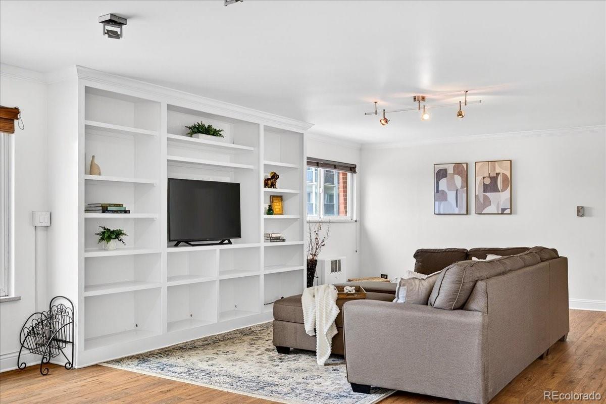 855 N Pennsylvania Street Unit: 411