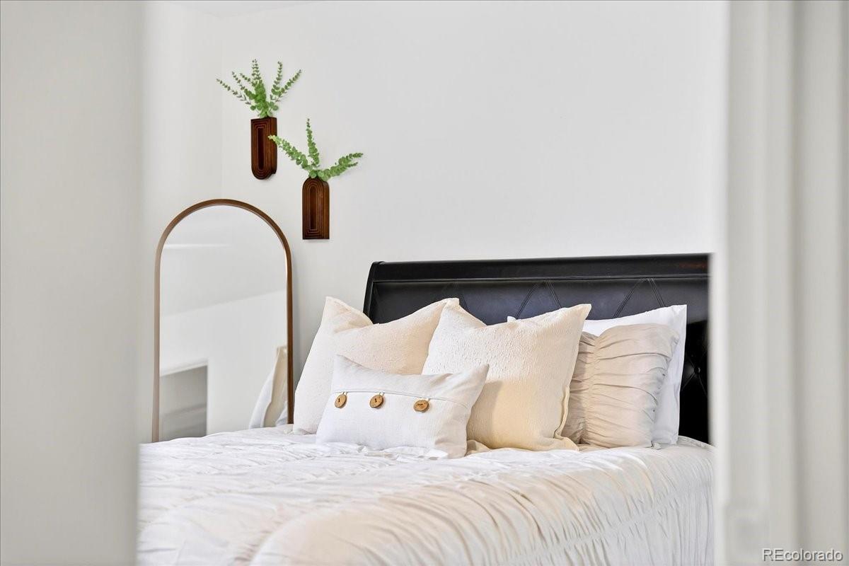 855 N Pennsylvania Street Unit: 411