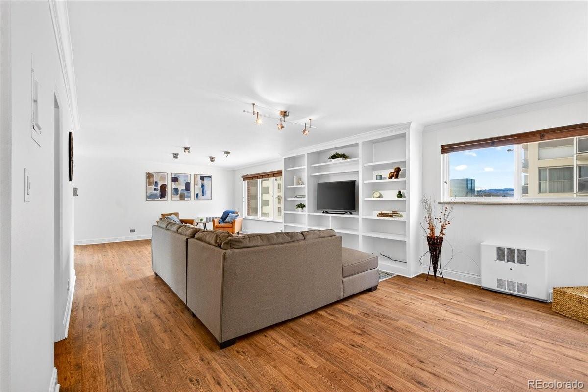 855 N Pennsylvania Street Unit: 411