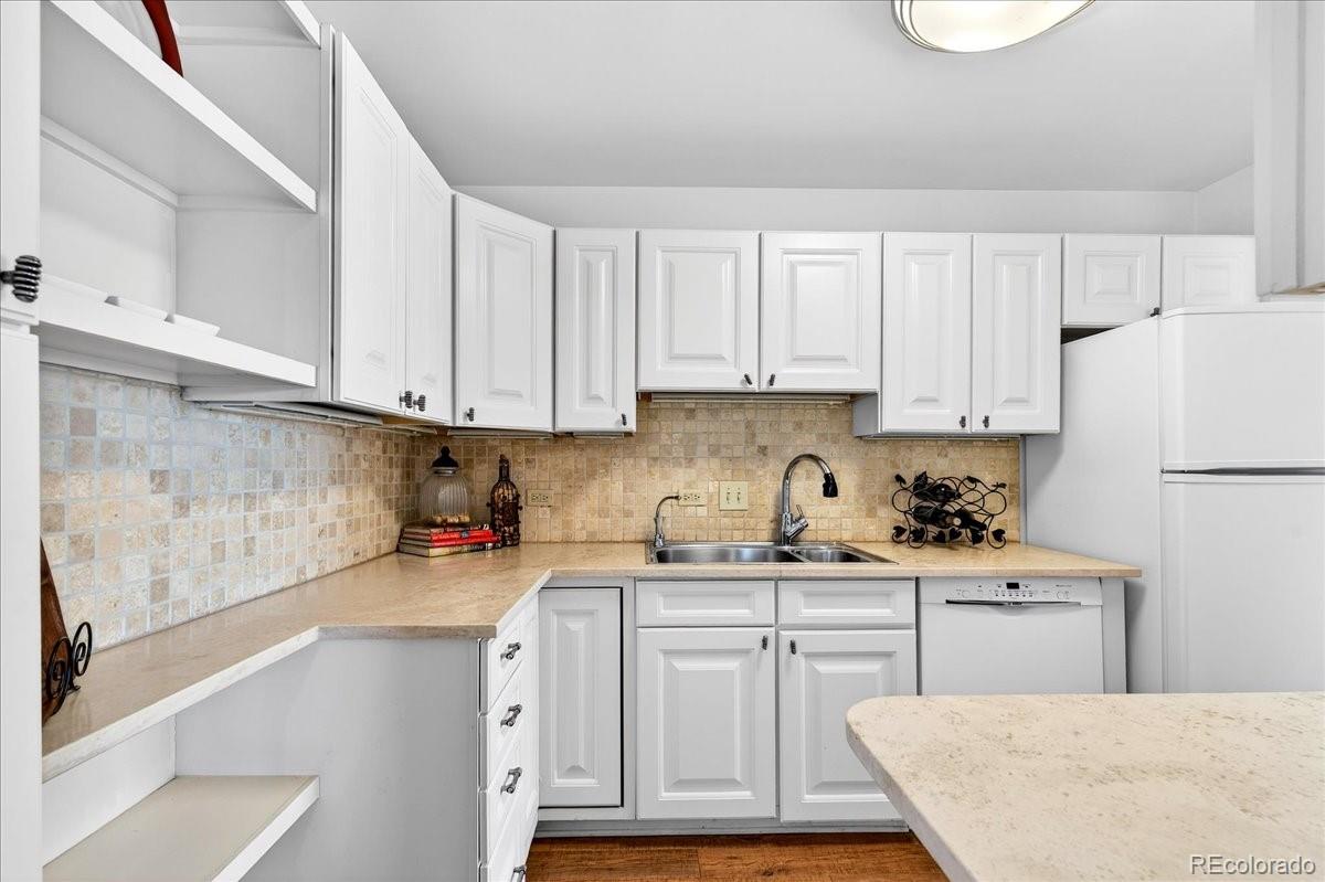 855 N Pennsylvania Street Unit: 411