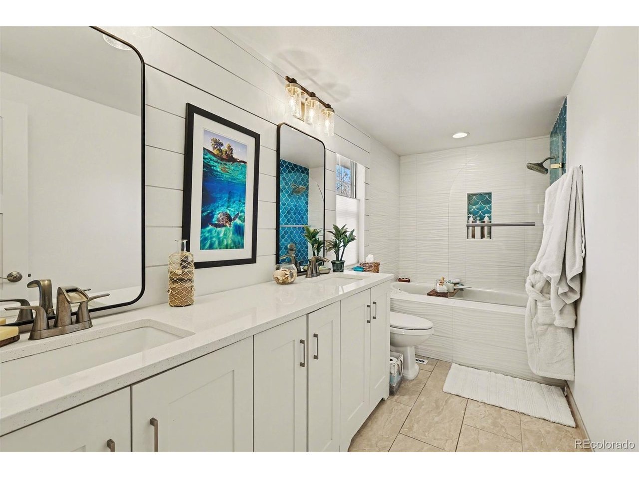 10015 Hooker Ct
