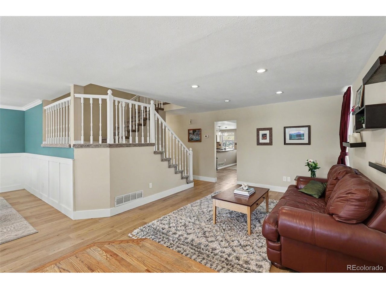 10015 Hooker Ct