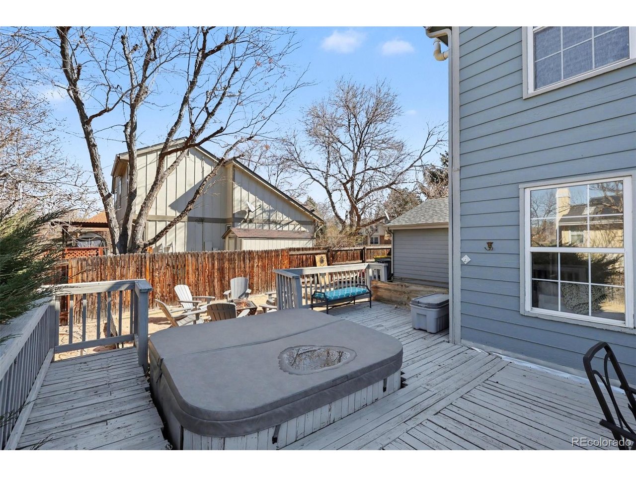 10015 Hooker Ct