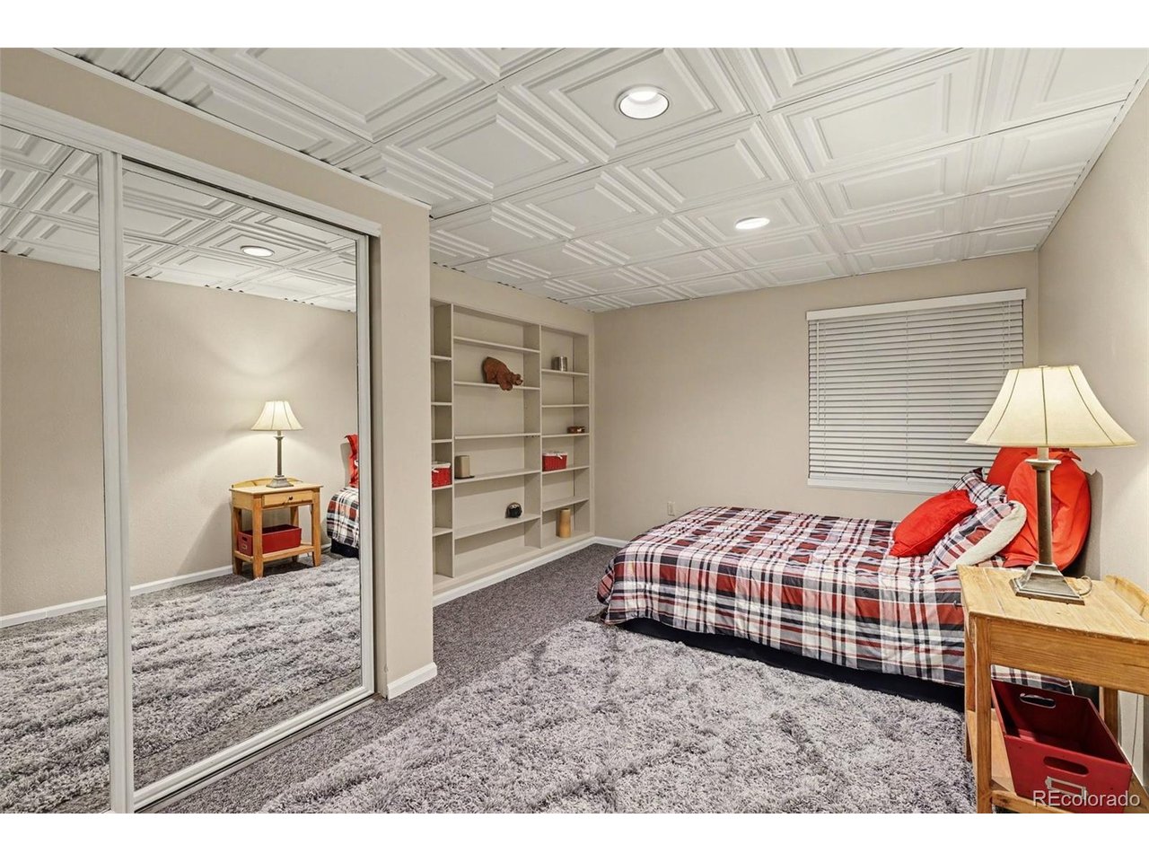 10015 Hooker Ct