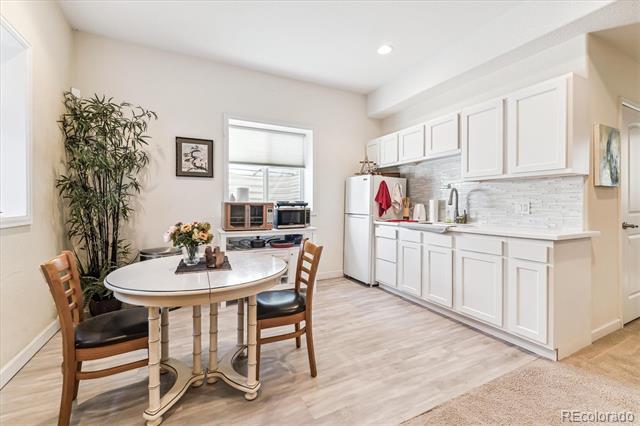 12221 W Rabbit Drive