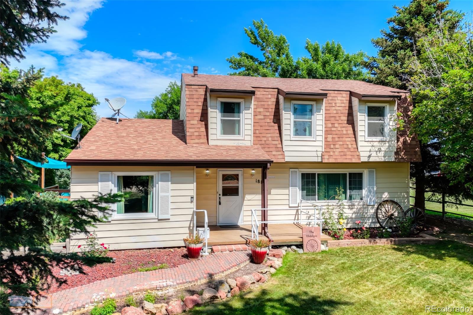 1813 Pikes Peak Street