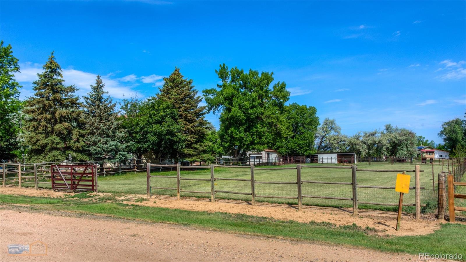 1813 Pikes Peak Street