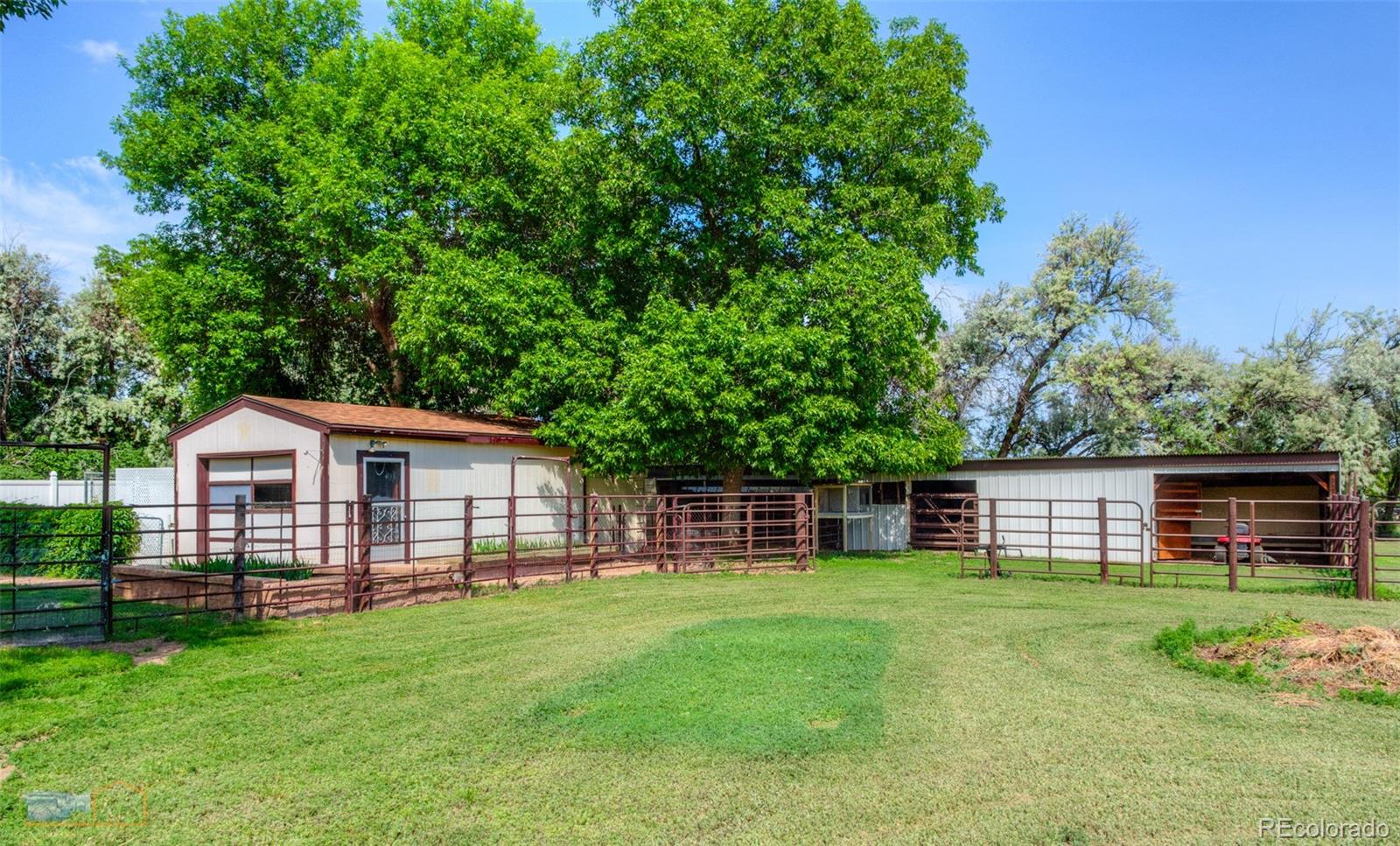 1813 Pikes Peak Street