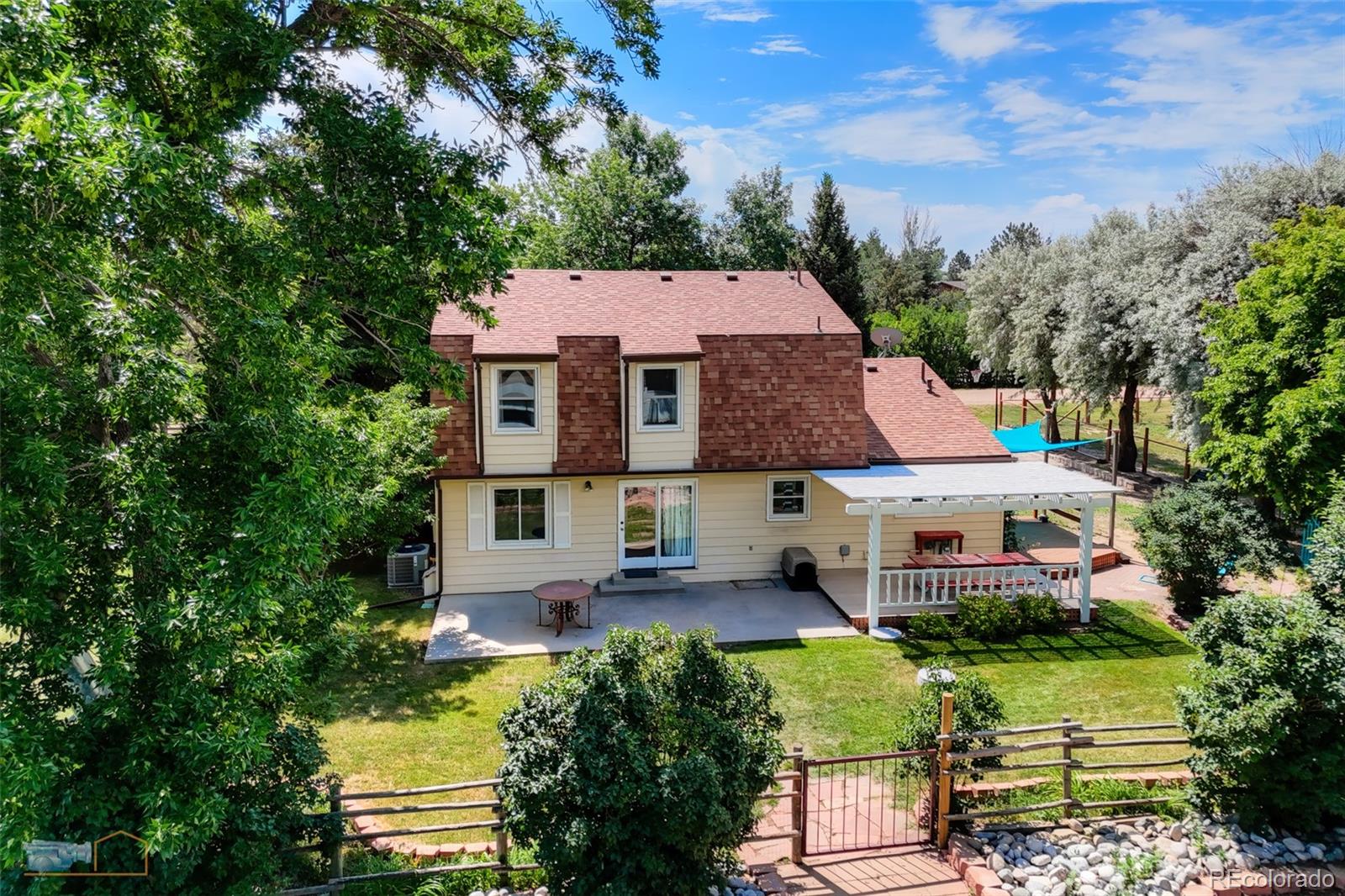 1813 Pikes Peak Street