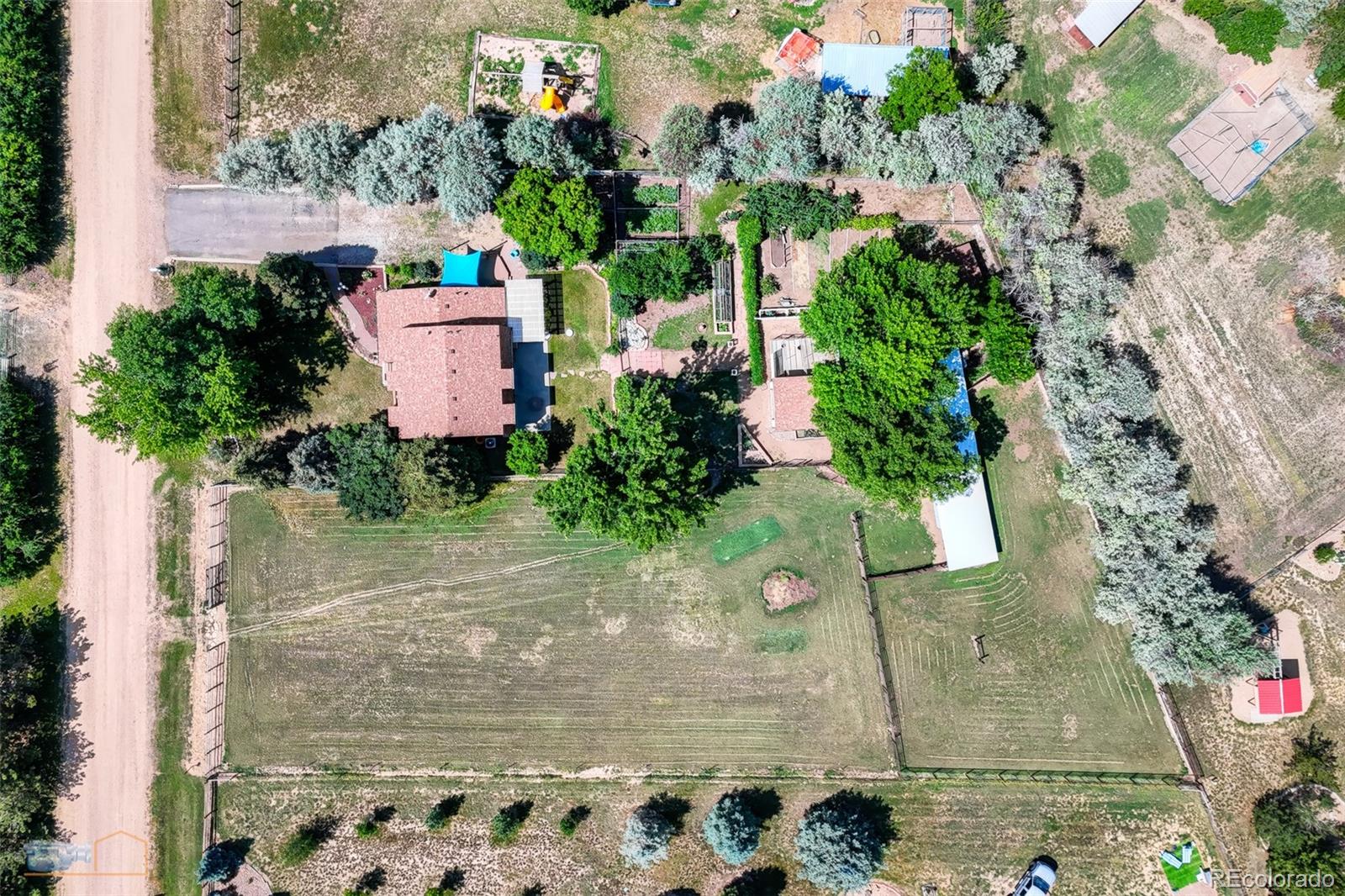 1813 Pikes Peak Street