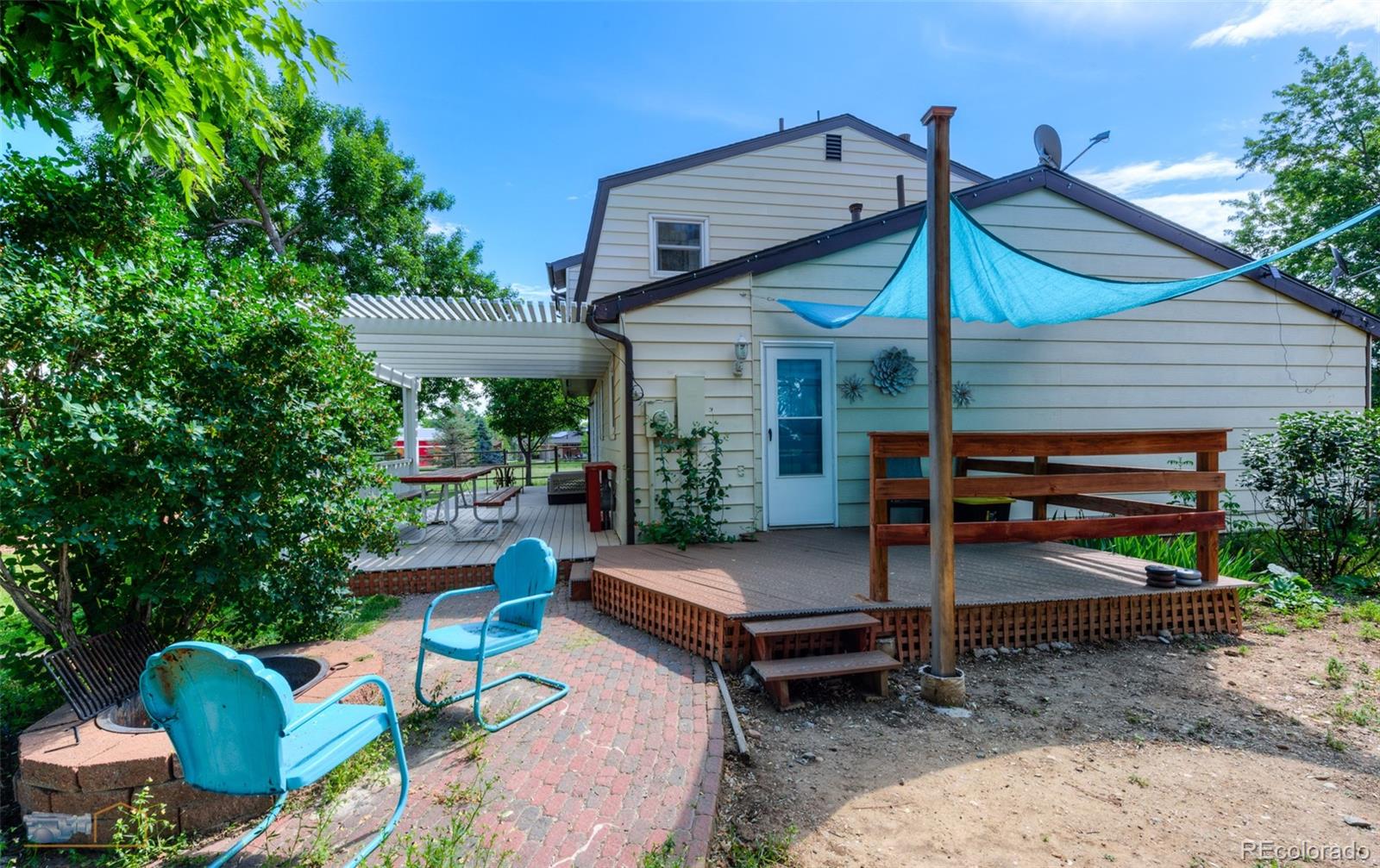 1813 Pikes Peak Street