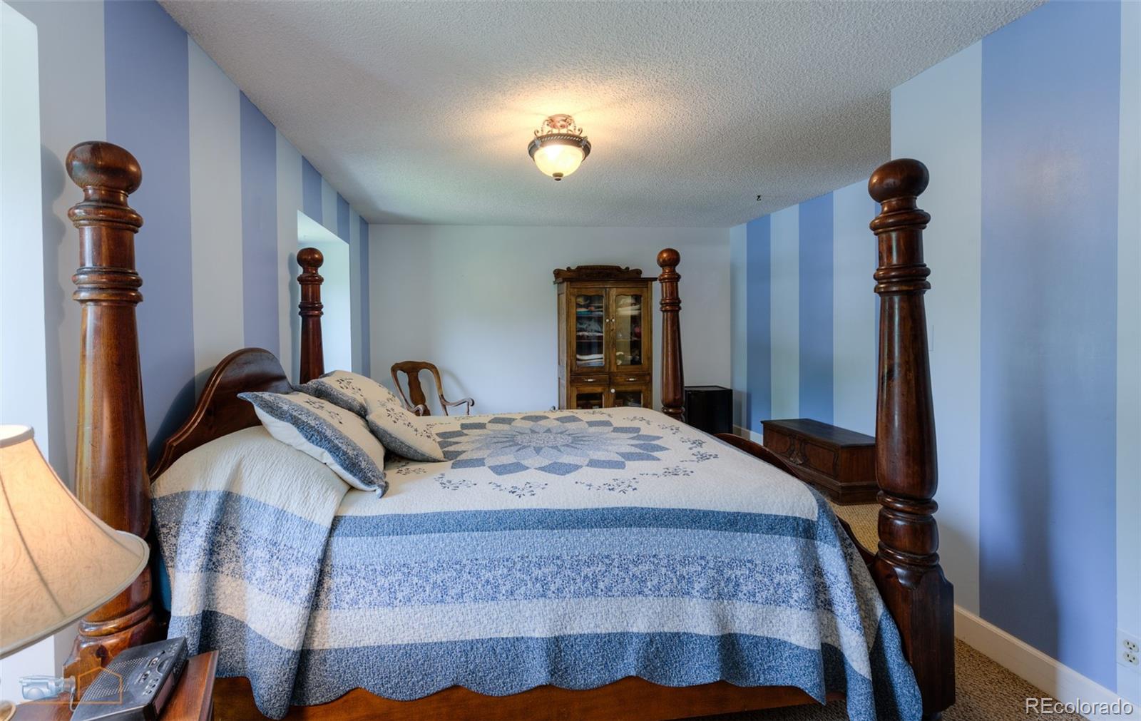 1813 Pikes Peak Street