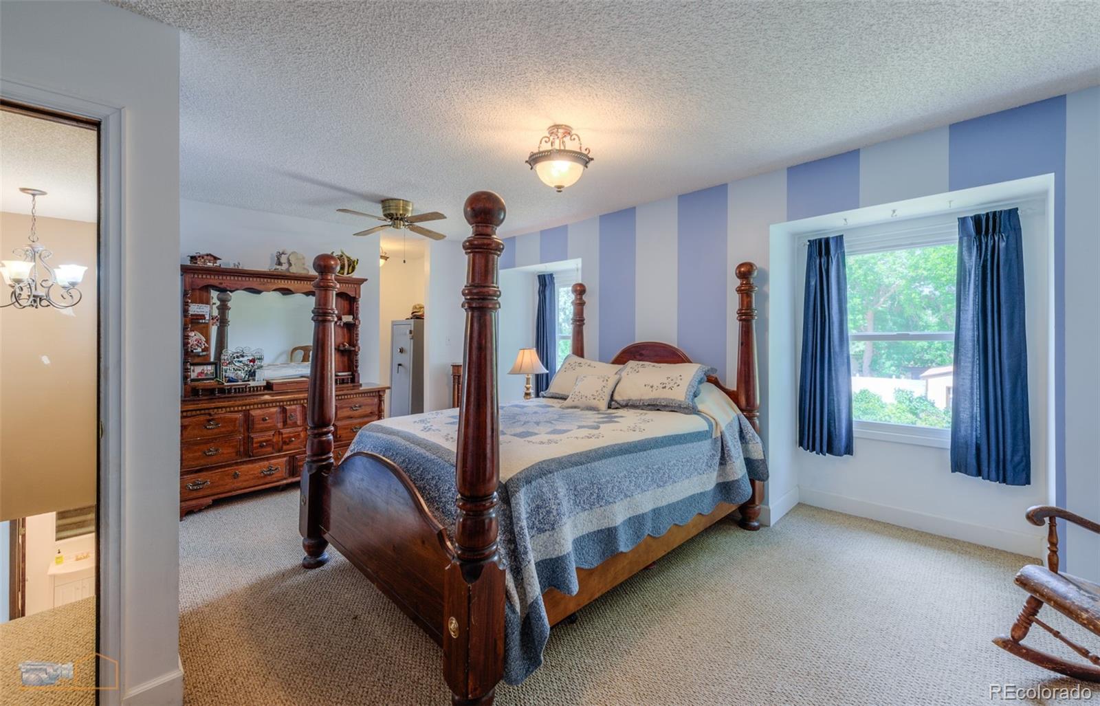 1813 Pikes Peak Street