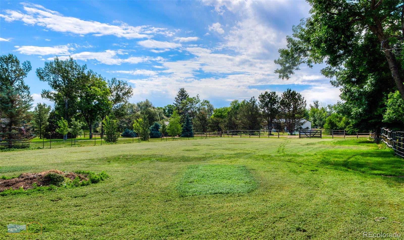 1813 Pikes Peak Street