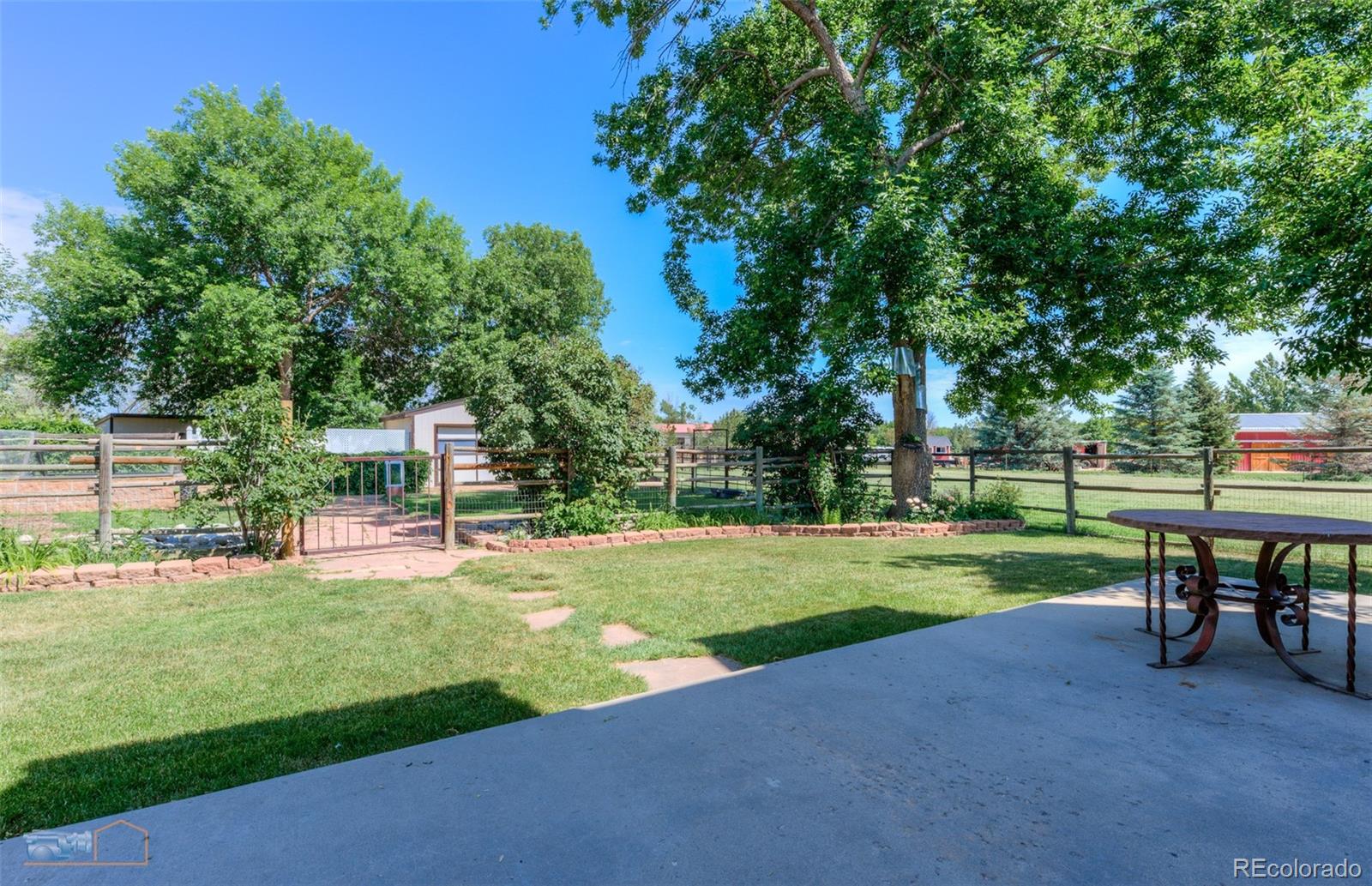 1813 Pikes Peak Street