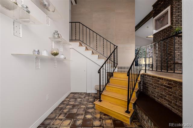 318 Lookout View Court