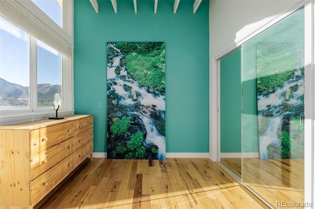 318 Lookout View Court