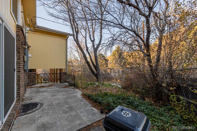 318 Lookout View Court