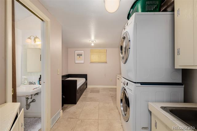 318 Lookout View Court