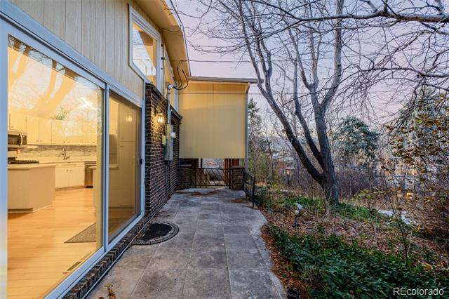 318 Lookout View Court