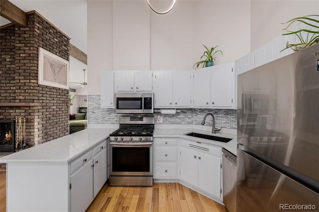 318 Lookout View Court