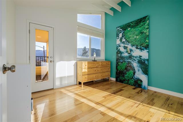 318 Lookout View Court