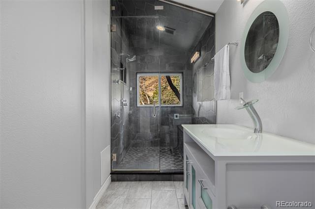 318 Lookout View Court