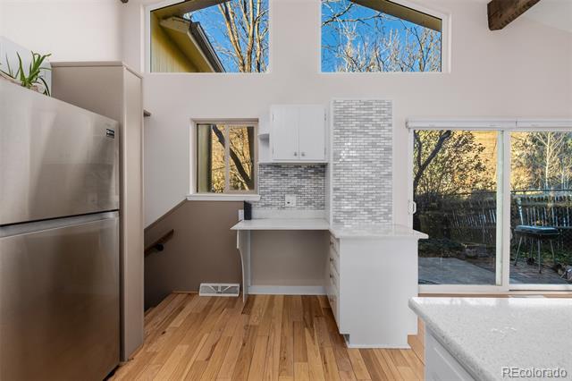 318 Lookout View Court