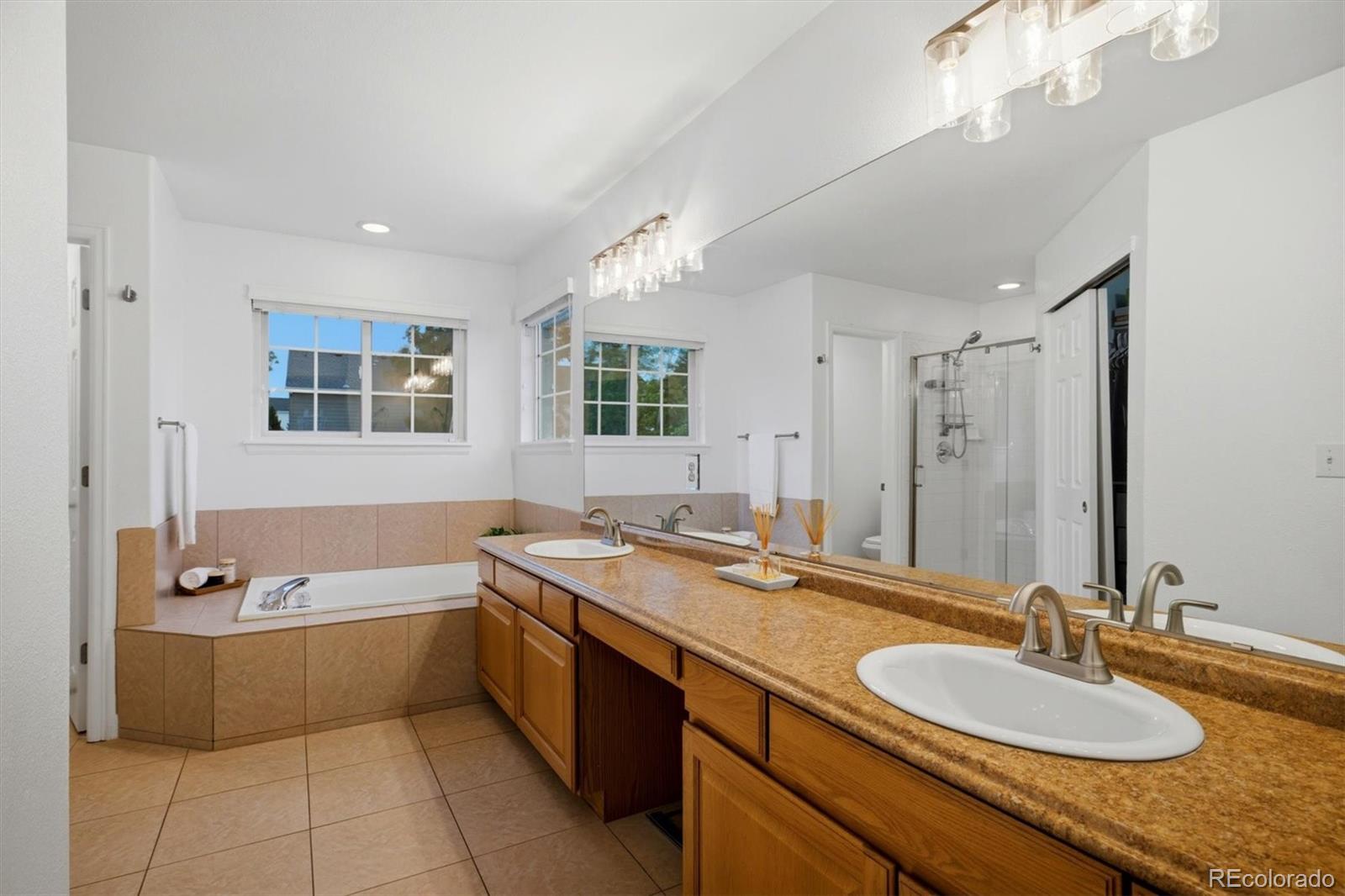 9727 Townsville Circle