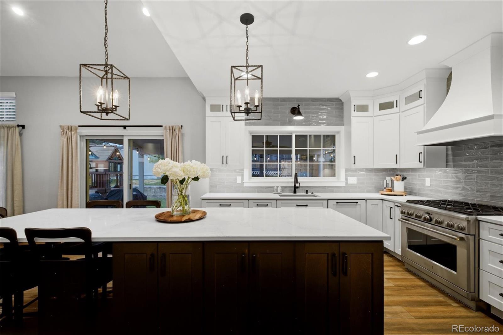 9727 Townsville Circle