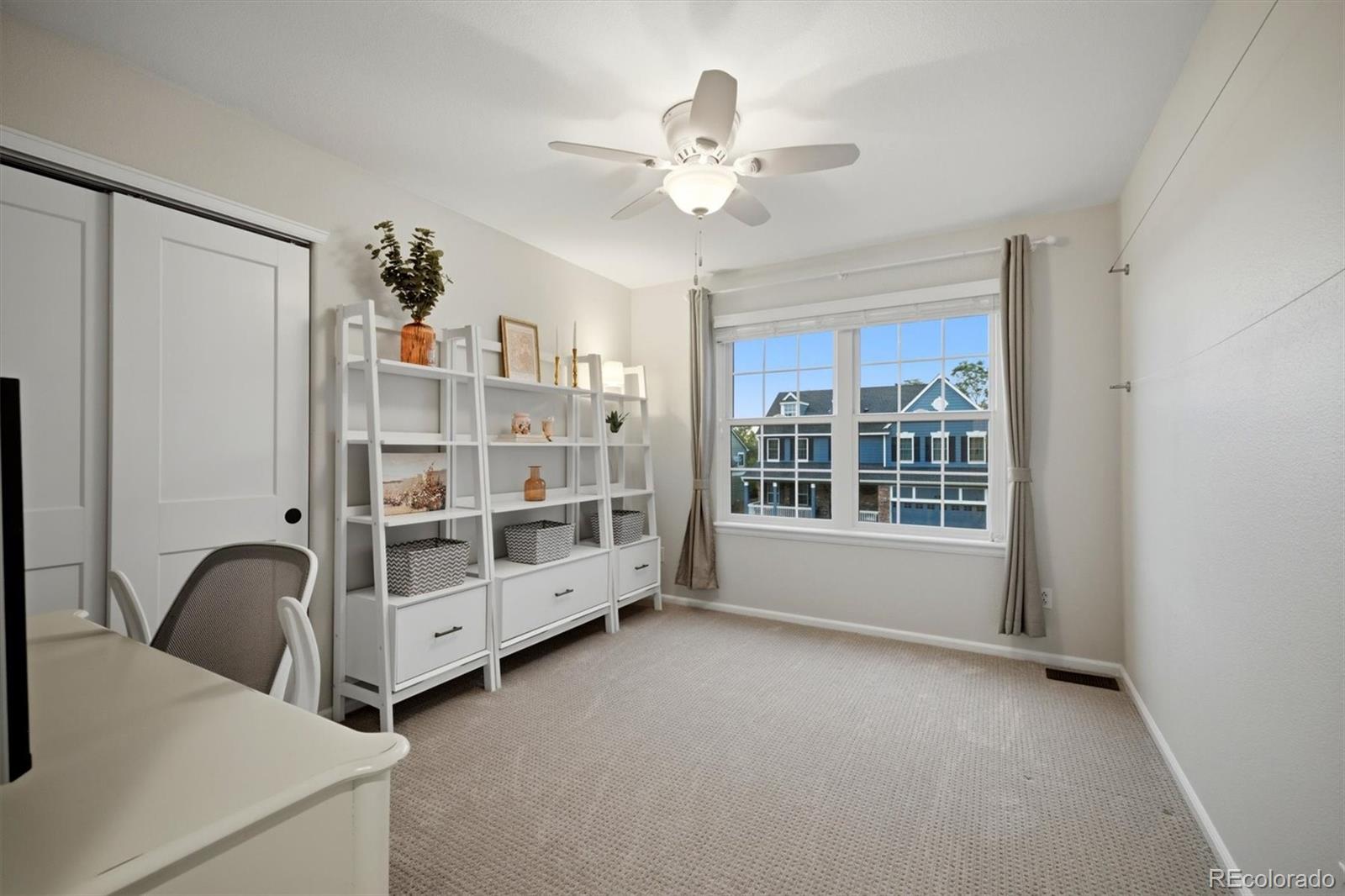 9727 Townsville Circle