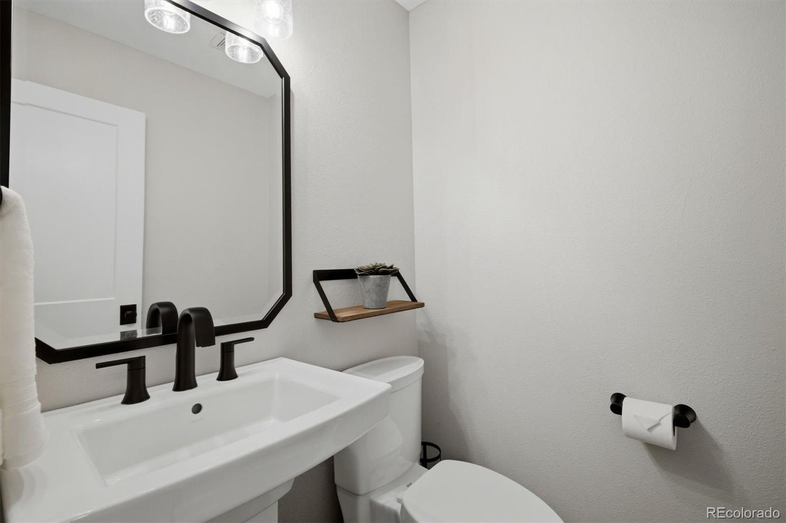 9727 Townsville Circle