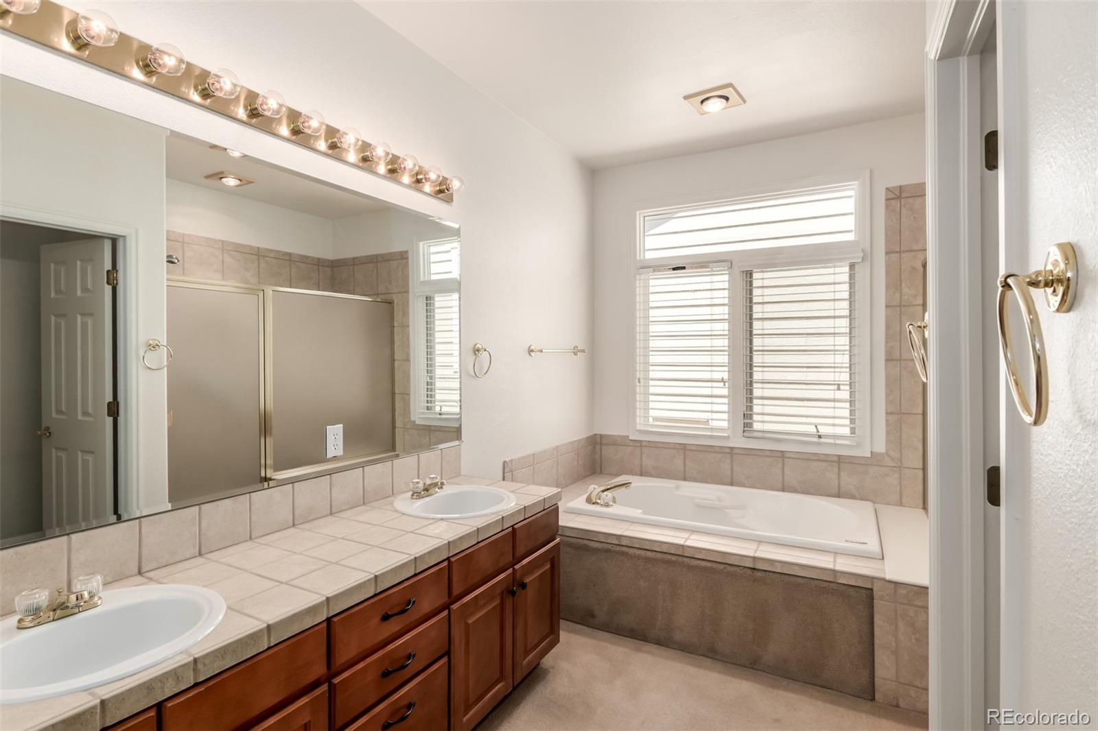5322 Shetland Court