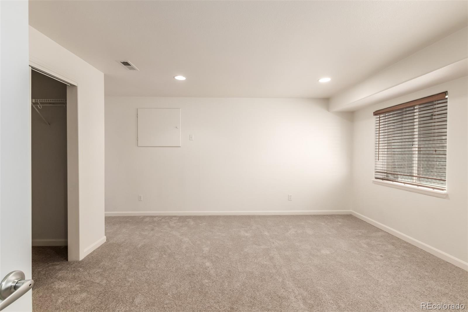 5322 Shetland Court