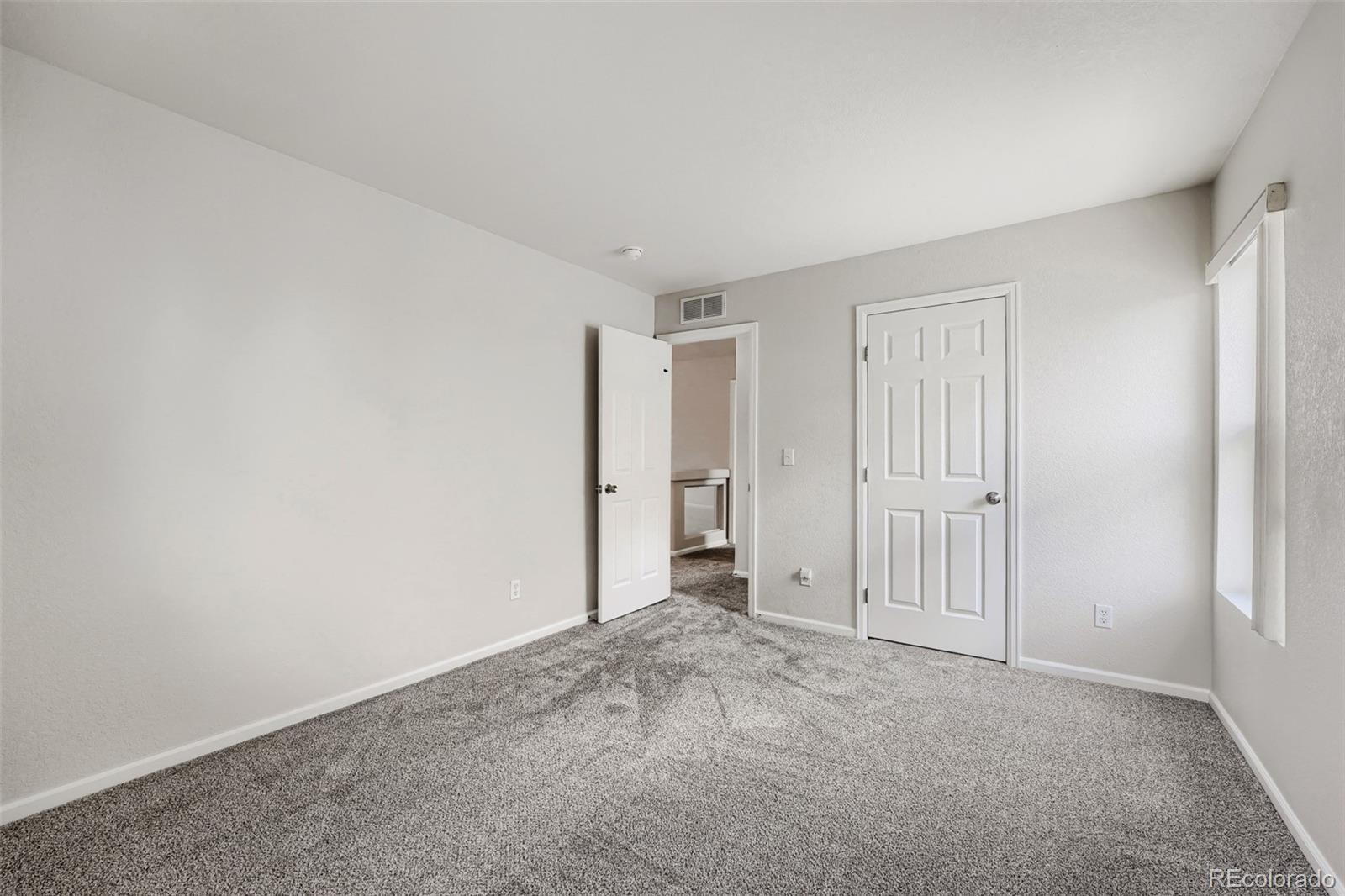 19034 Burlington Place