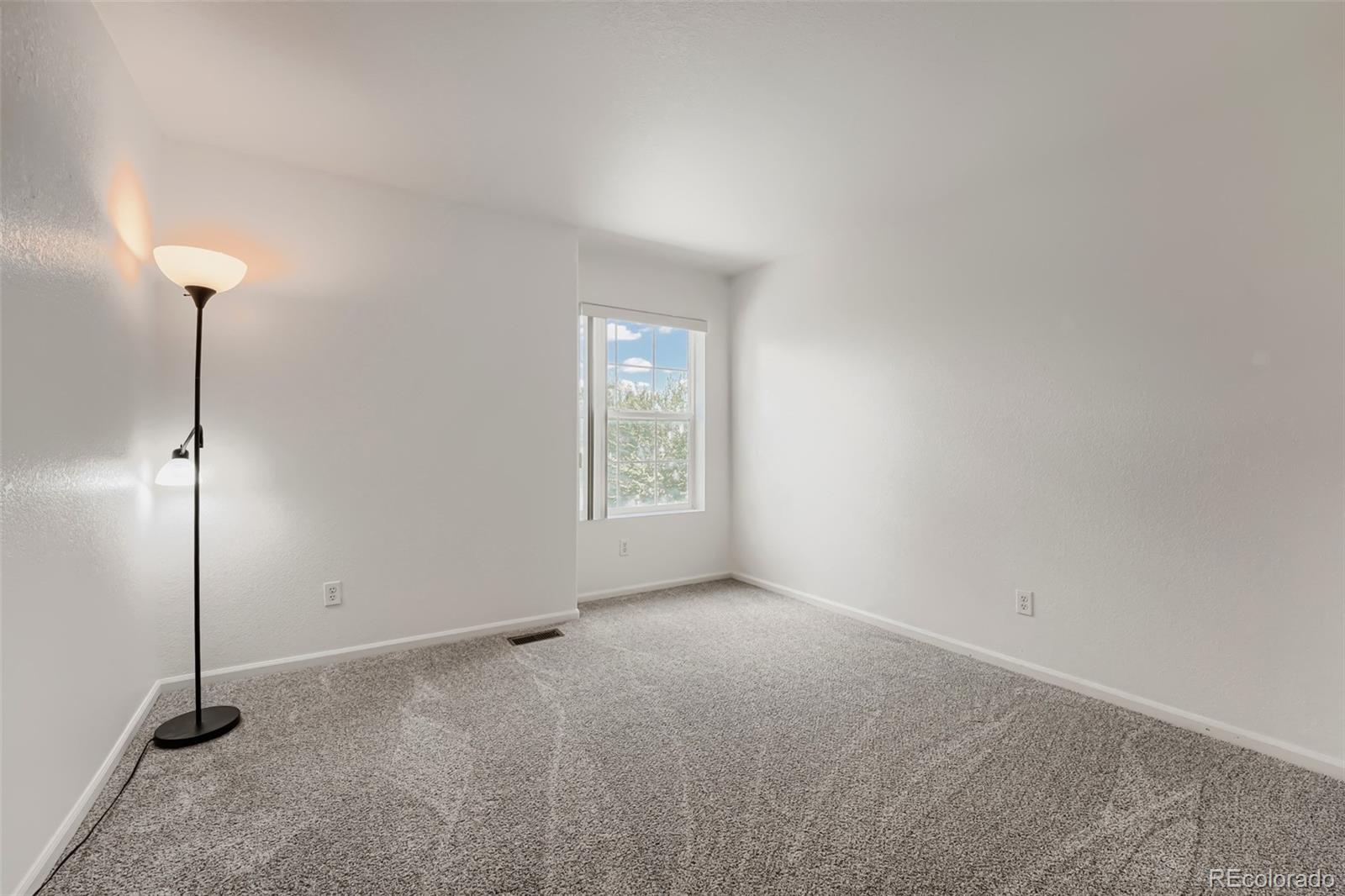 19034 Burlington Place