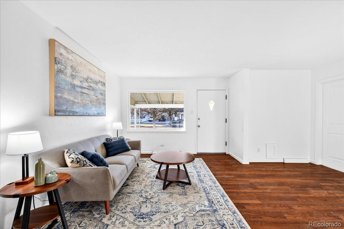 1990 S Irving Street