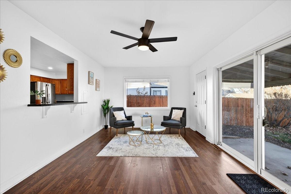 1990 S Irving Street