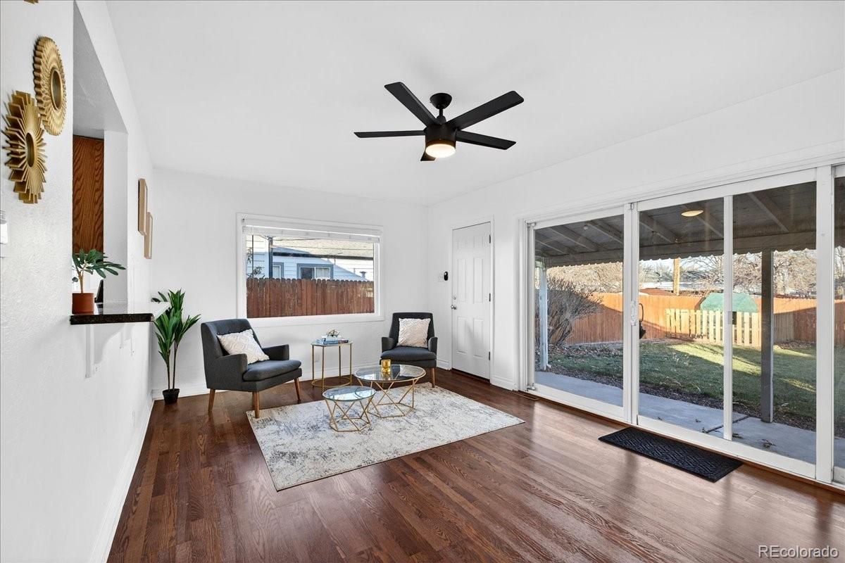 1990 S Irving Street