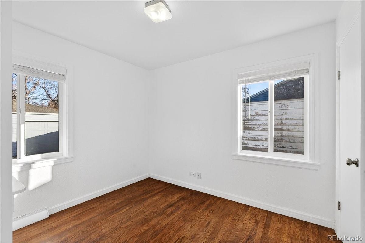 1990 S Irving Street