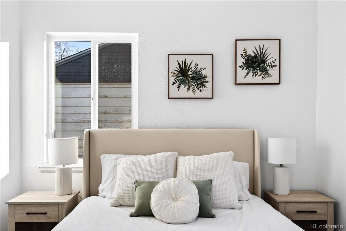 1990 S Irving Street