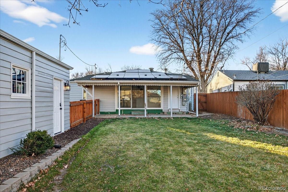 1990 S Irving Street