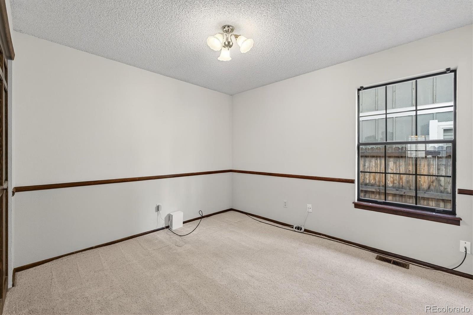8144 Carr Circle