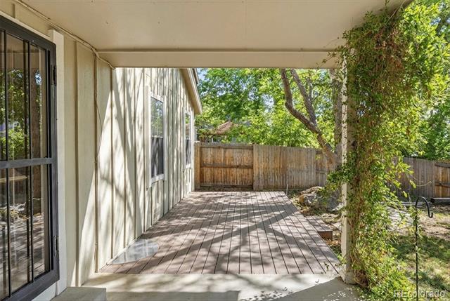 8144 Carr Circle