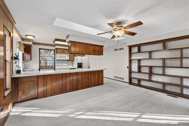 8144 Carr Circle