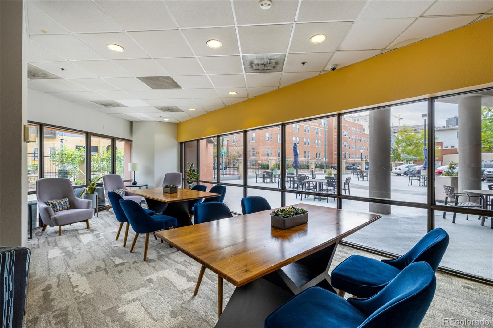 100 Park Avenue W Unit: 1004