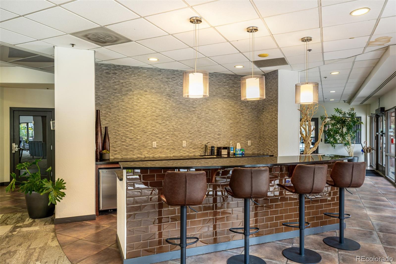 100 Park Avenue W Unit: 1004