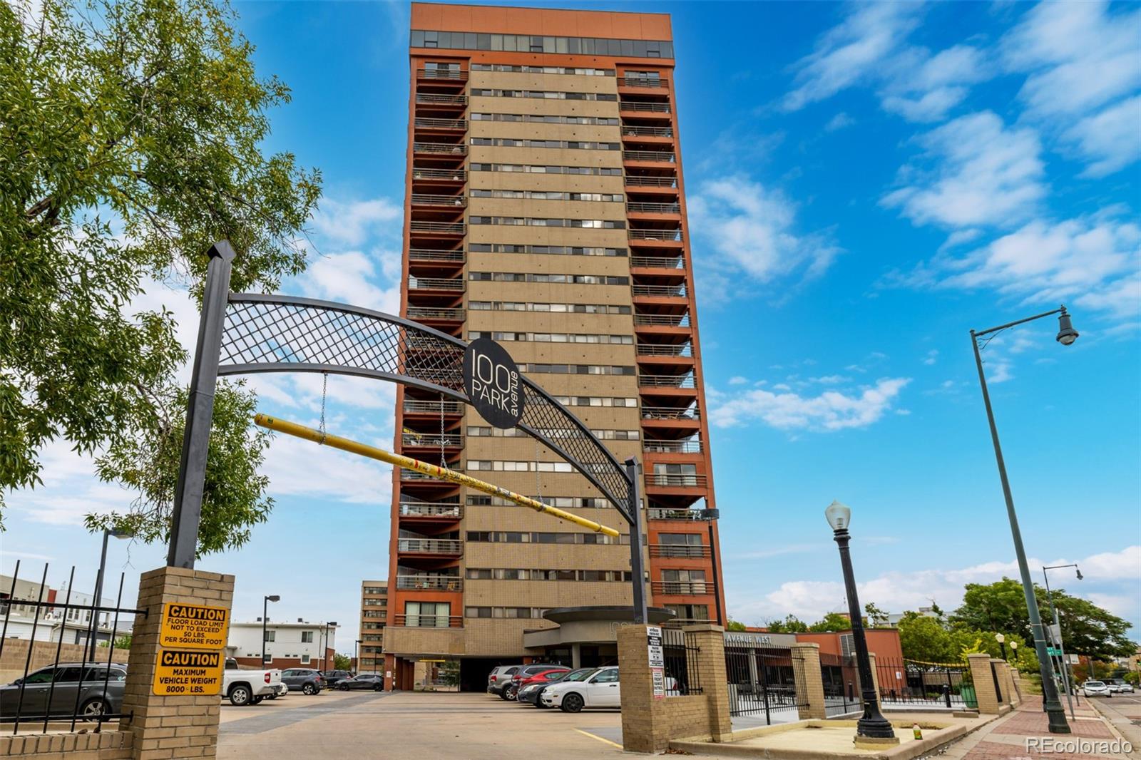 100 Park Avenue W Unit: 1004