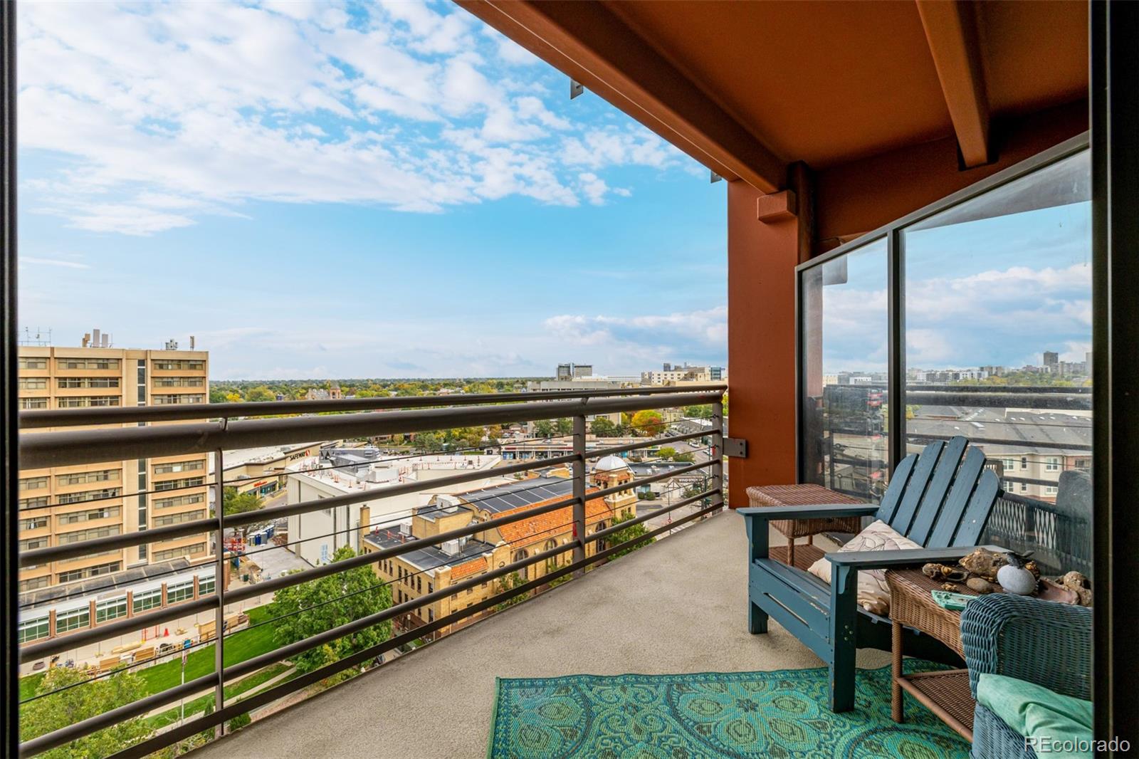 100 Park Avenue W Unit: 1004